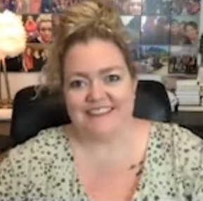 Colleen Hoover biography photo